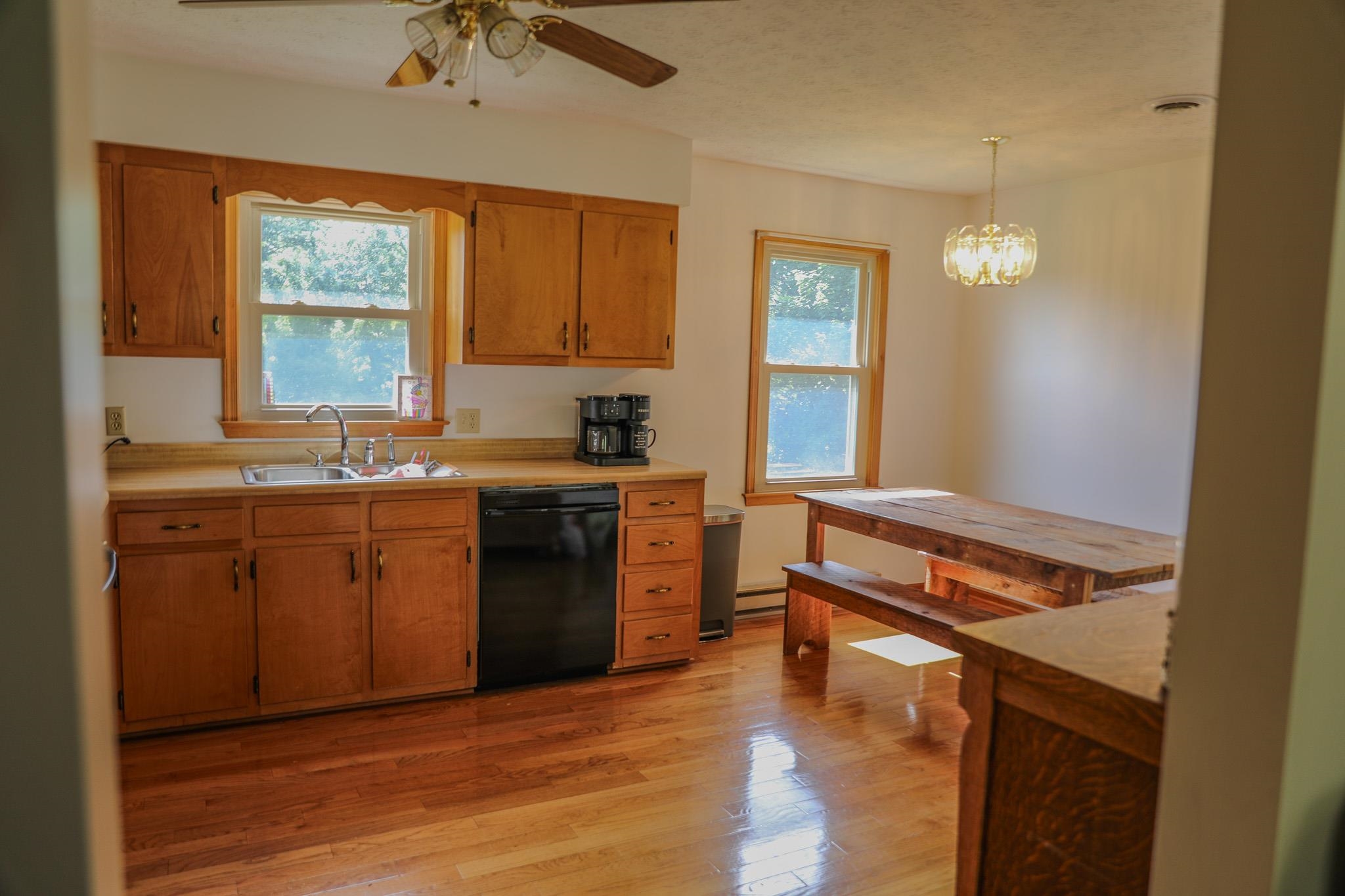 4316 LEE JACKSON HWY, GREENVILLE, Virginia 24440, 3 Bedrooms Bedrooms, ,2 BathroomsBathrooms,Residential,4316 LEE JACKSON HWY,677892 MLS # 677892 4316 LEE JACKSON HWY, GREENVILLE, Virginia 24440, 3 Bedrooms Bedrooms, ,2 BathroomsBathrooms,Residential,4316 LEE JACKSON HWY,677892 MLS # 677892