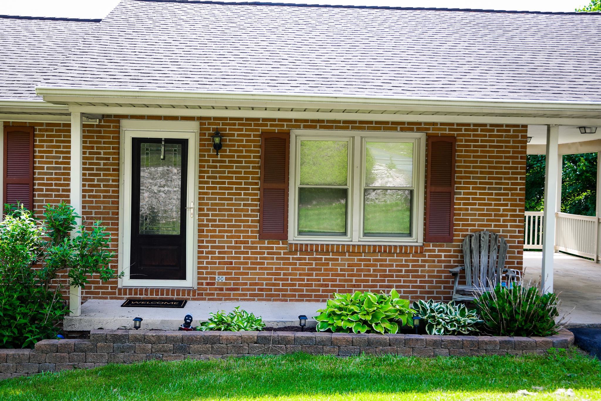 4316 LEE JACKSON HWY, GREENVILLE, Virginia 24440, 3 Bedrooms Bedrooms, ,2 BathroomsBathrooms,Residential,4316 LEE JACKSON HWY,677892 MLS # 677892 4316 LEE JACKSON HWY, GREENVILLE, Virginia 24440, 3 Bedrooms Bedrooms, ,2 BathroomsBathrooms,Residential,4316 LEE JACKSON HWY,677892 MLS # 677892