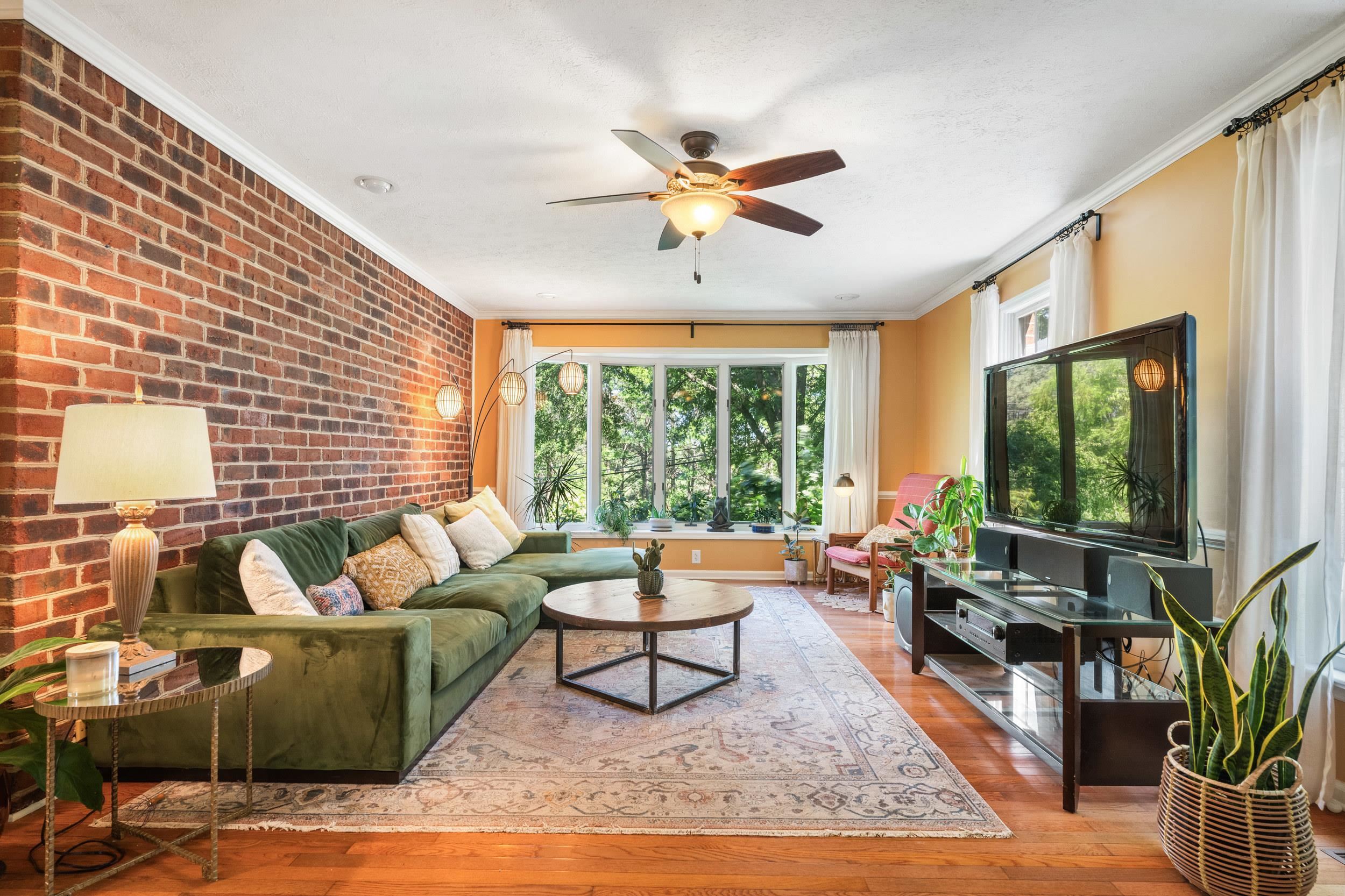 1404 MASSANETTA SPRINGS RD, ROCKINGHAM, Virginia 22801, 4 Bedrooms Bedrooms, ,3 BathroomsBathrooms,Residential,1404 MASSANETTA SPRINGS RD,678001 MLS # 678001