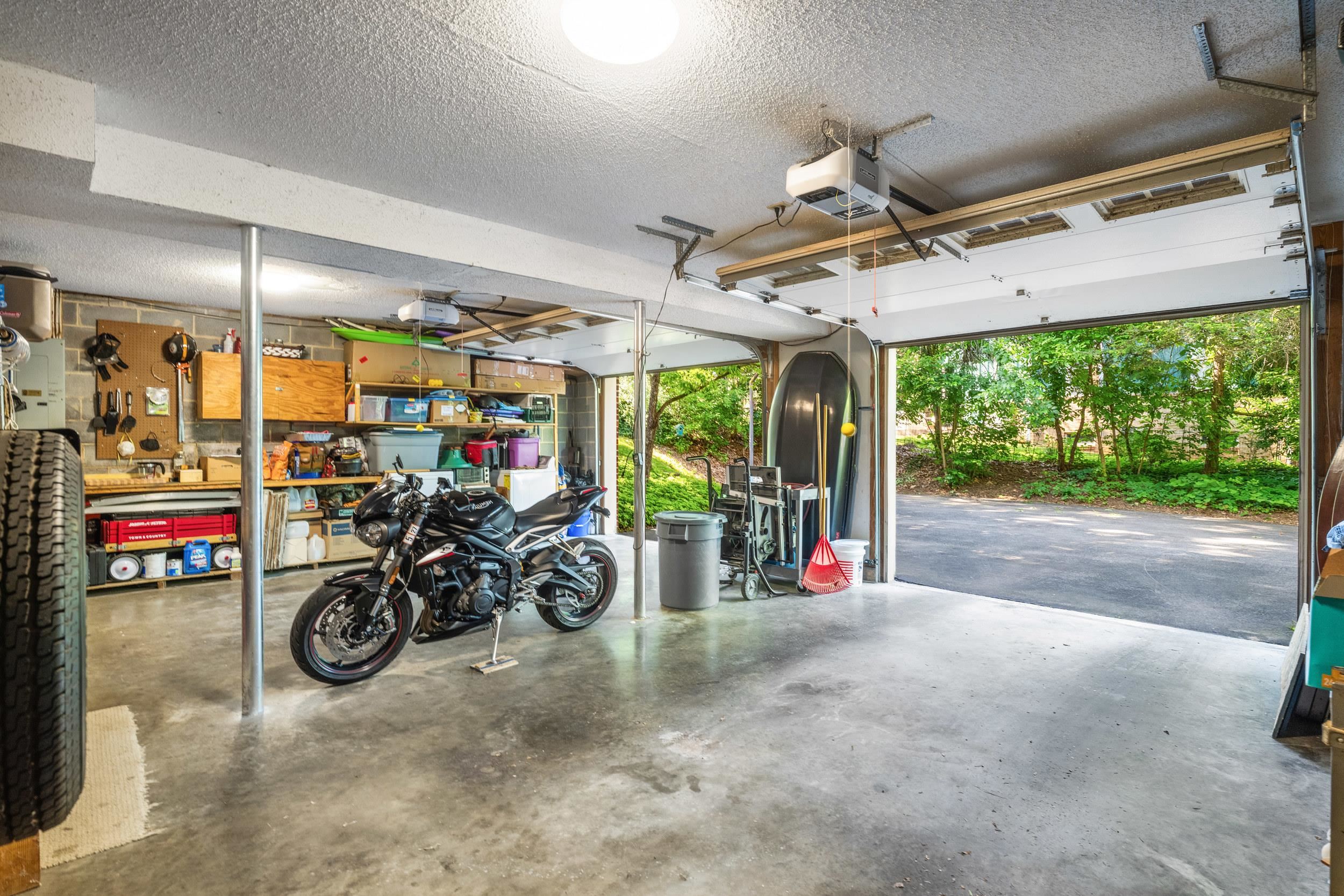 1404 MASSANETTA SPRINGS RD, ROCKINGHAM, Virginia 22801, 4 Bedrooms Bedrooms, ,3 BathroomsBathrooms,Residential,1404 MASSANETTA SPRINGS RD,678001 MLS # 678001