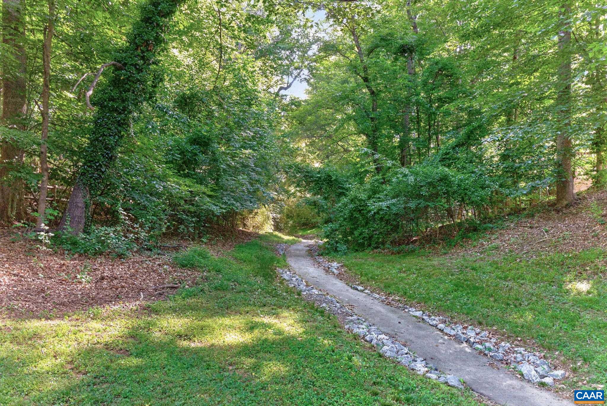 Trail Access from Bonus Yard Trail Access from Bonus Yard