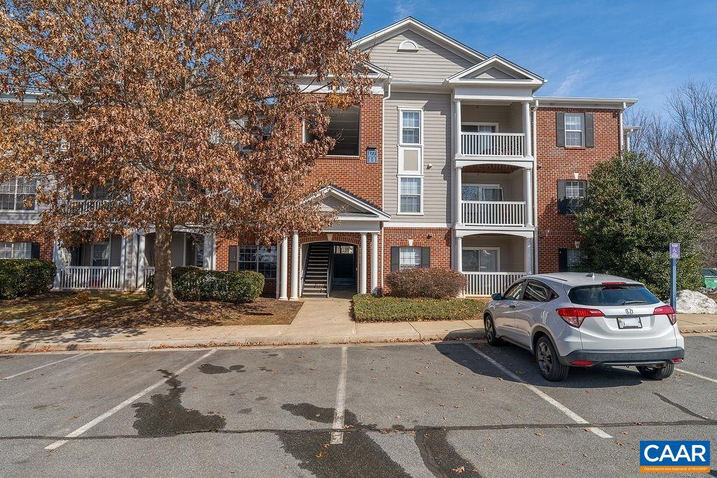 157 YELLOWSTONE DR, CHARLOTTESVILLE, Virginia 22903, 1 Bedroom Bedrooms, ,1 BathroomBathrooms,Residential,157 YELLOWSTONE DR,678007 MLS # 678007