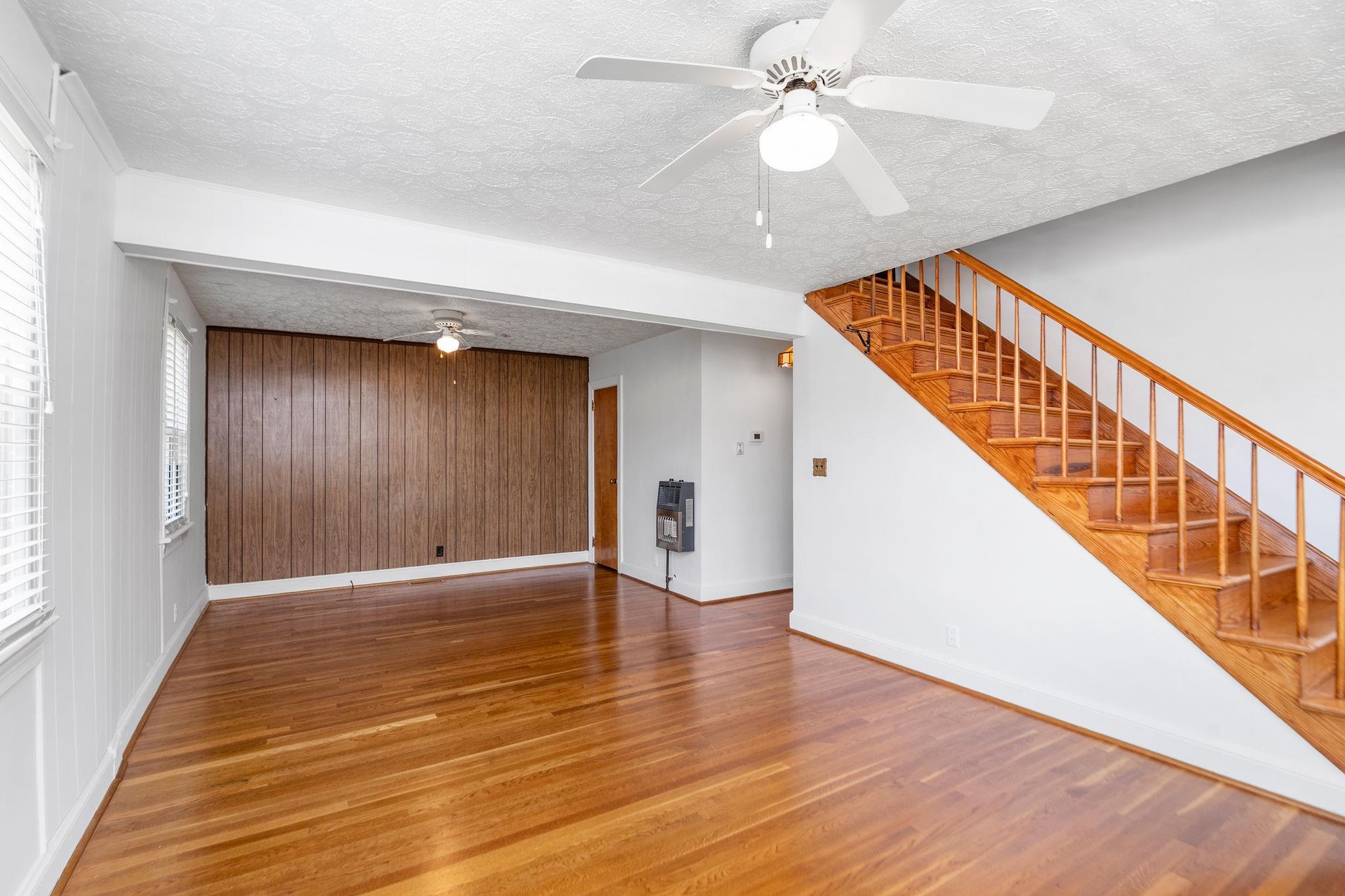 708 MASON ST, STAUNTON, Virginia 24401, 3 Bedrooms Bedrooms, ,1 BathroomBathrooms,Residential,708 MASON ST,678008 MLS # 678008 708 MASON ST, STAUNTON, Virginia 24401, 3 Bedrooms Bedrooms, ,1 BathroomBathrooms,Residential,708 MASON ST,678008 MLS # 678008