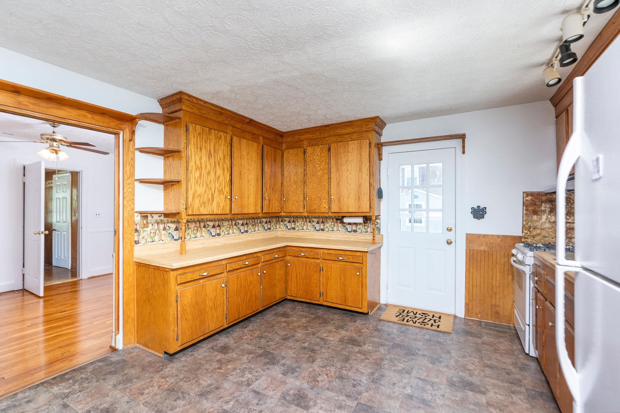 708 MASON ST, STAUNTON, Virginia 24401, 3 Bedrooms Bedrooms, ,1 BathroomBathrooms,Residential,708 MASON ST,678008 MLS # 678008 708 MASON ST, STAUNTON, Virginia 24401, 3 Bedrooms Bedrooms, ,1 BathroomBathrooms,Residential,708 MASON ST,678008 MLS # 678008