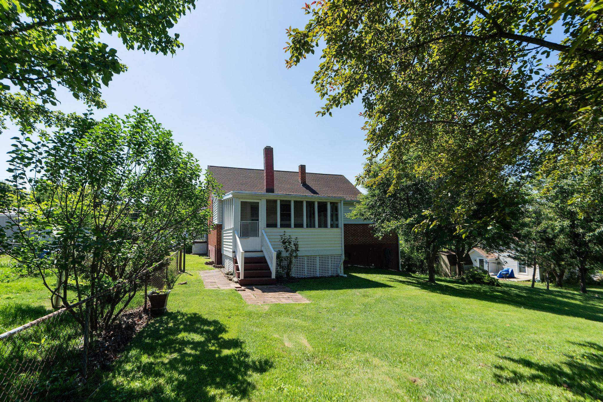 708 MASON ST, STAUNTON, Virginia 24401, 3 Bedrooms Bedrooms, ,1 BathroomBathrooms,Residential,708 MASON ST,678008 MLS # 678008 708 MASON ST, STAUNTON, Virginia 24401, 3 Bedrooms Bedrooms, ,1 BathroomBathrooms,Residential,708 MASON ST,678008 MLS # 678008