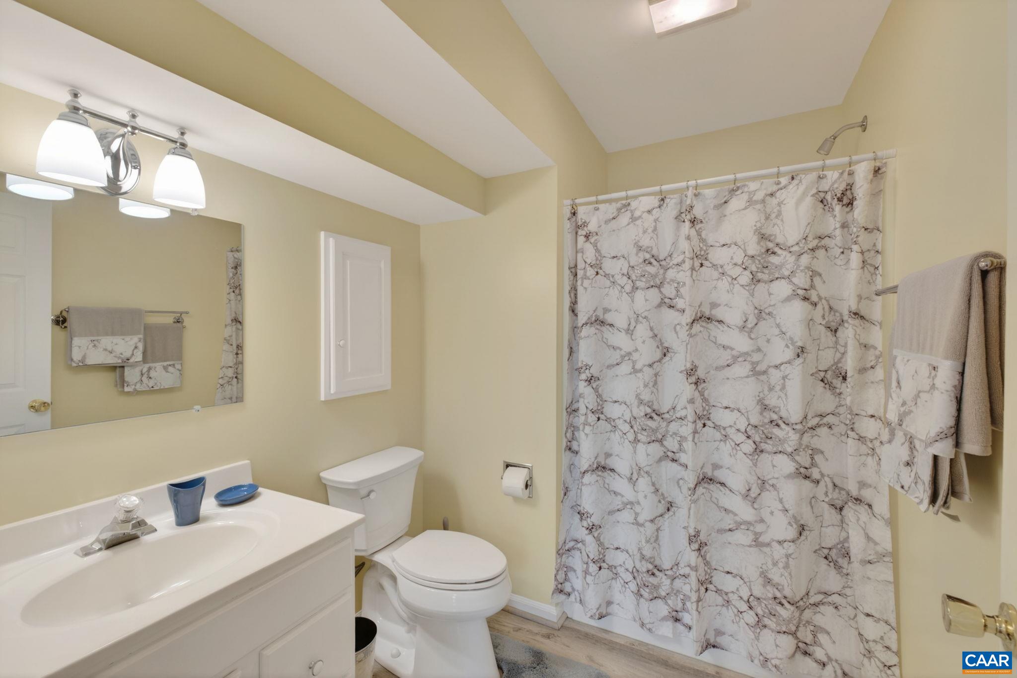 590 MOCKINGBIRD WAY, CHARLOTTESVILLE, Virginia 22901, 3 Bedrooms Bedrooms, ,3 BathroomsBathrooms,Residential,590 MOCKINGBIRD WAY,678009 MLS # 678009