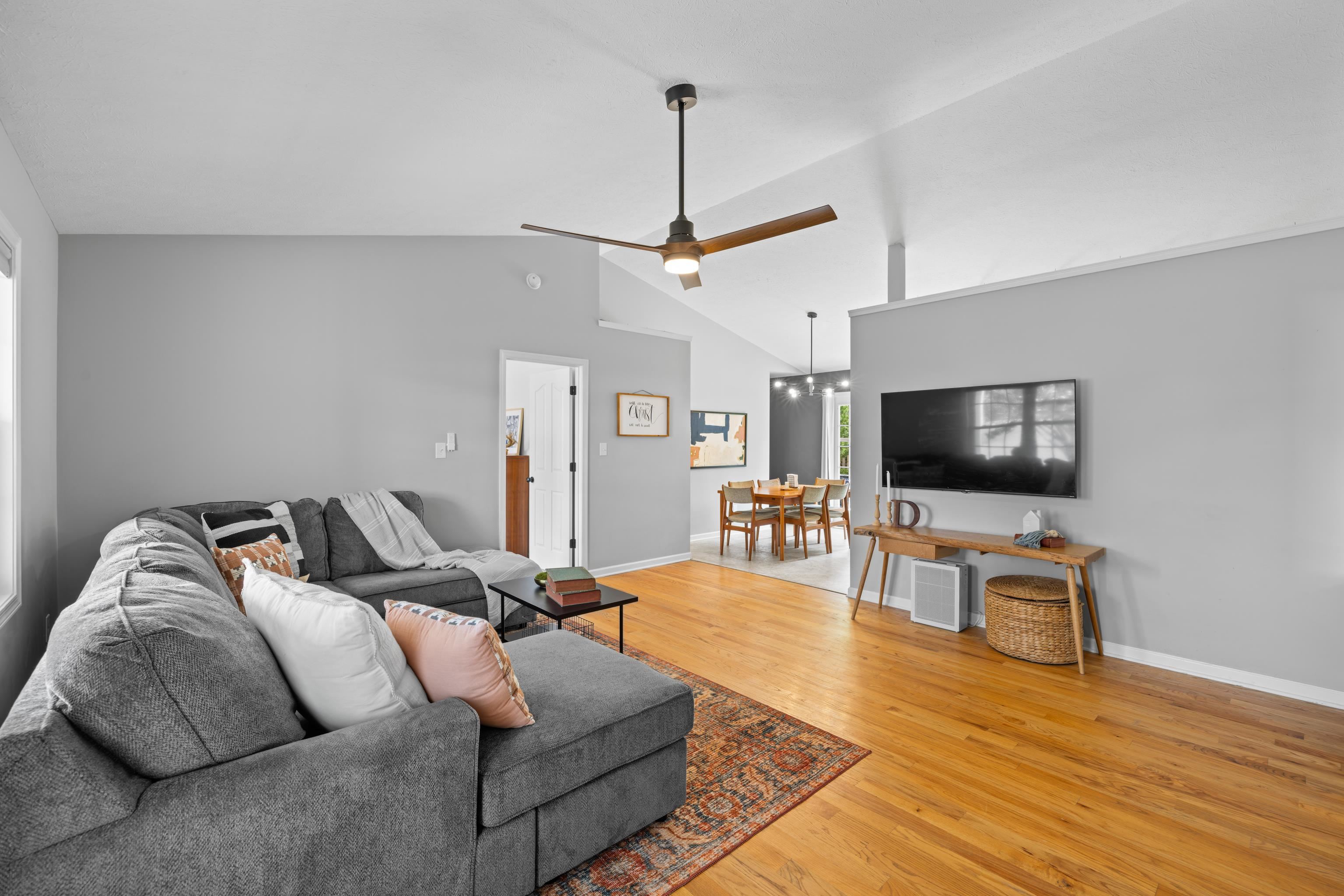 135 WOODSIDE DR, WAYNESBORO, Virginia 22980, 3 Bedrooms Bedrooms, ,2 BathroomsBathrooms,Residential,135 WOODSIDE DR,678011 MLS # 678011