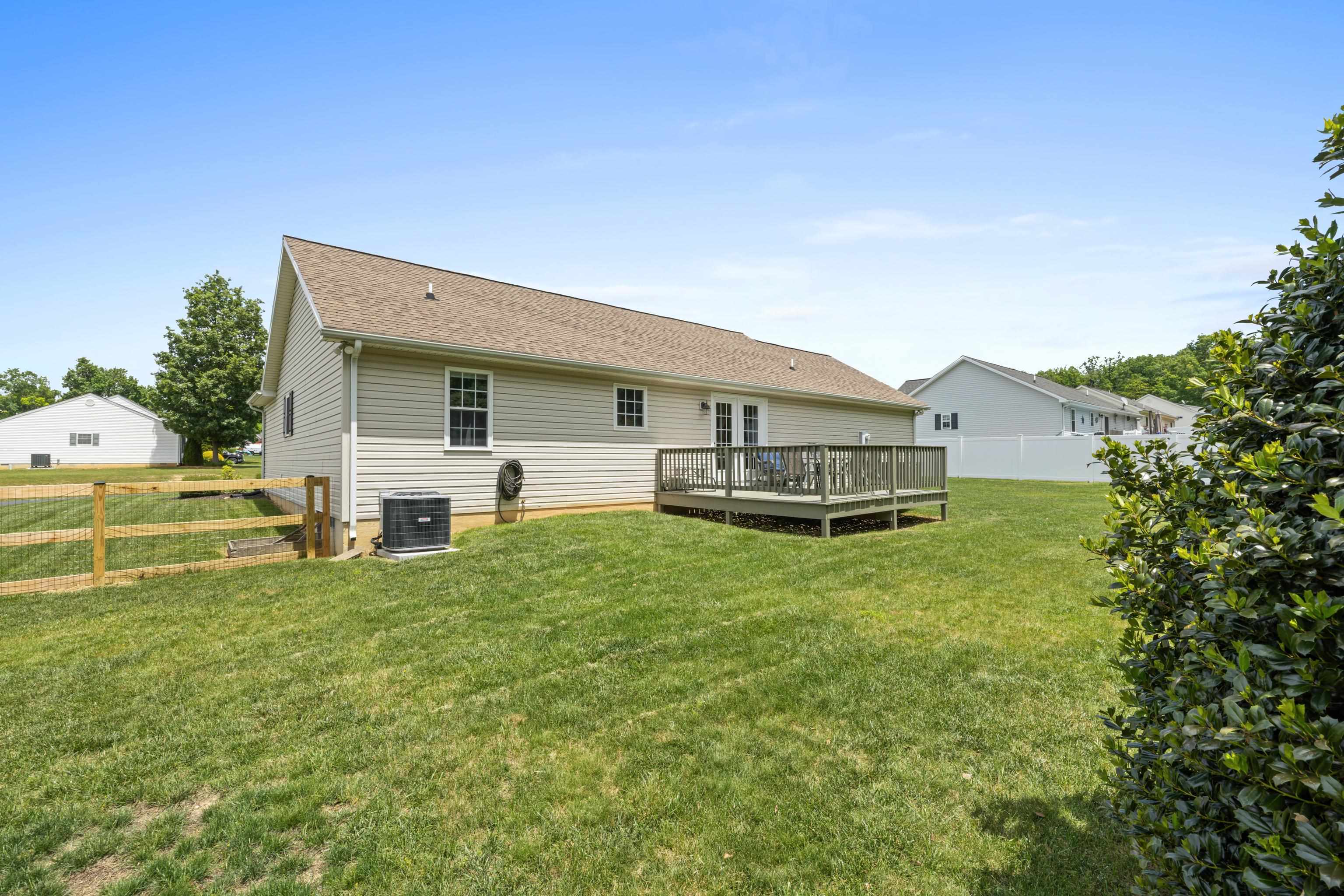 135 WOODSIDE DR, WAYNESBORO, Virginia 22980, 3 Bedrooms Bedrooms, ,2 BathroomsBathrooms,Residential,135 WOODSIDE DR,678011 MLS # 678011