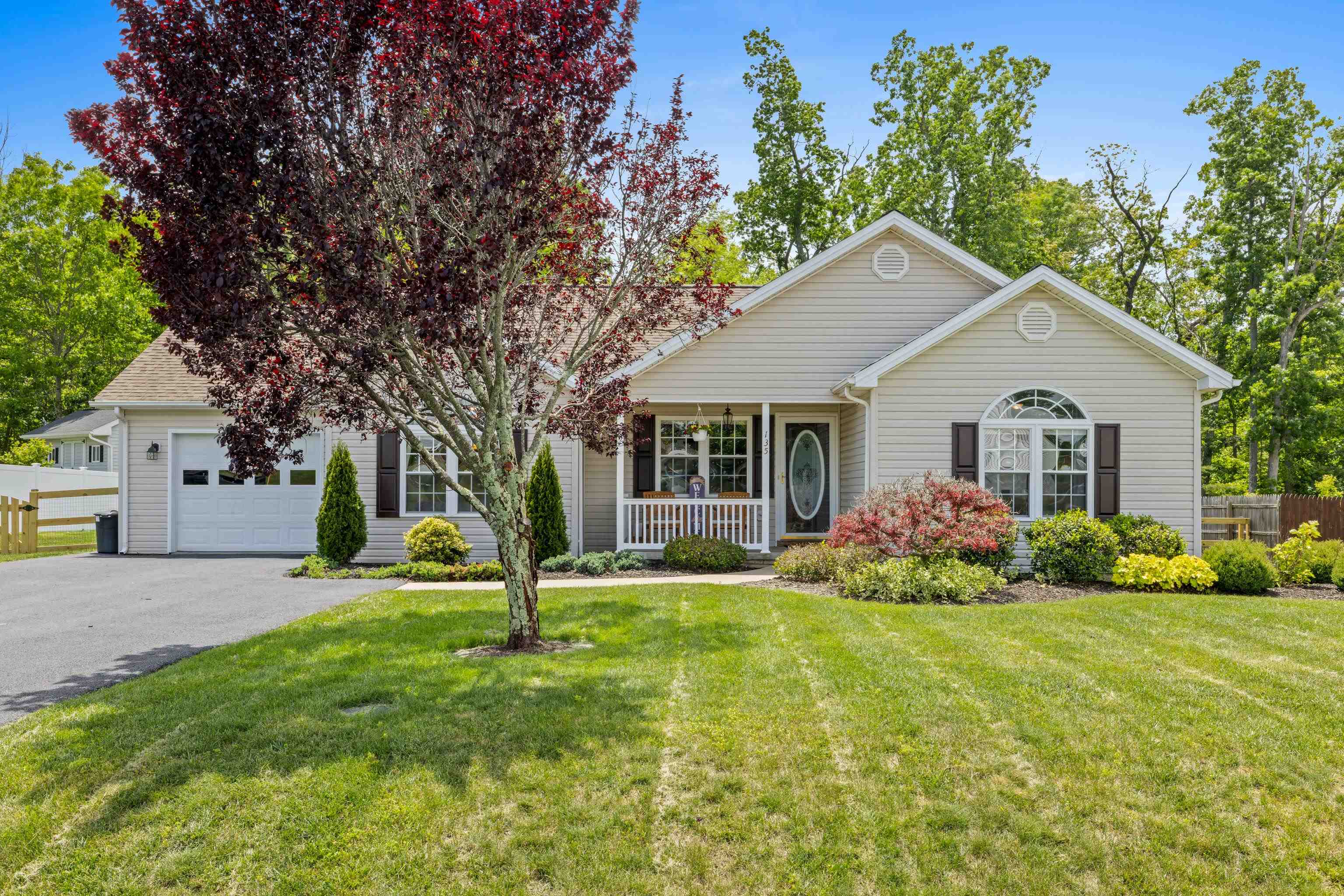 135 WOODSIDE DR, WAYNESBORO, Virginia 22980, 3 Bedrooms Bedrooms, ,2 BathroomsBathrooms,Residential,135 WOODSIDE DR,678011 MLS # 678011