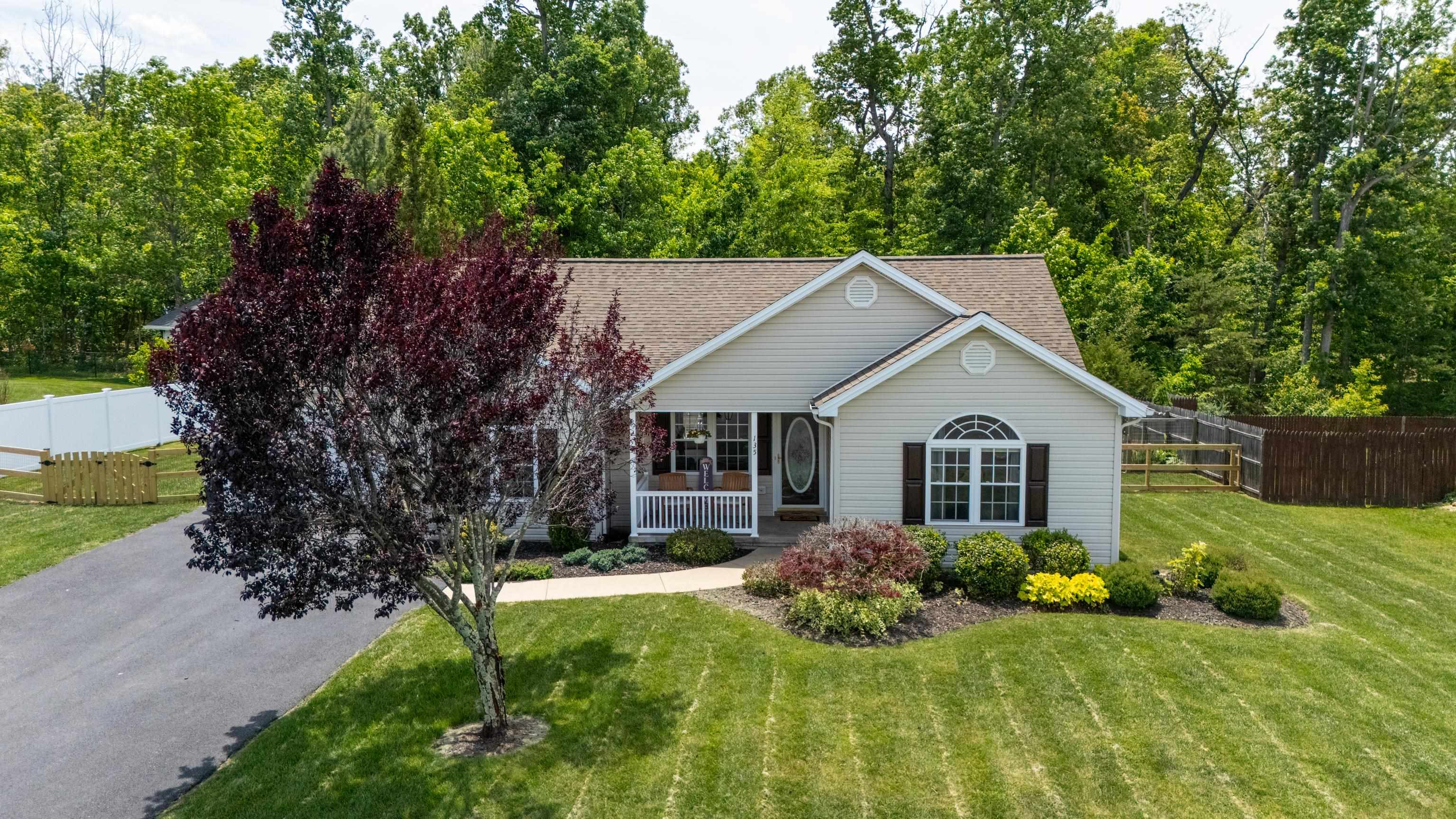135 WOODSIDE DR, WAYNESBORO, Virginia 22980, 3 Bedrooms Bedrooms, ,2 BathroomsBathrooms,Residential,135 WOODSIDE DR,678011 MLS # 678011