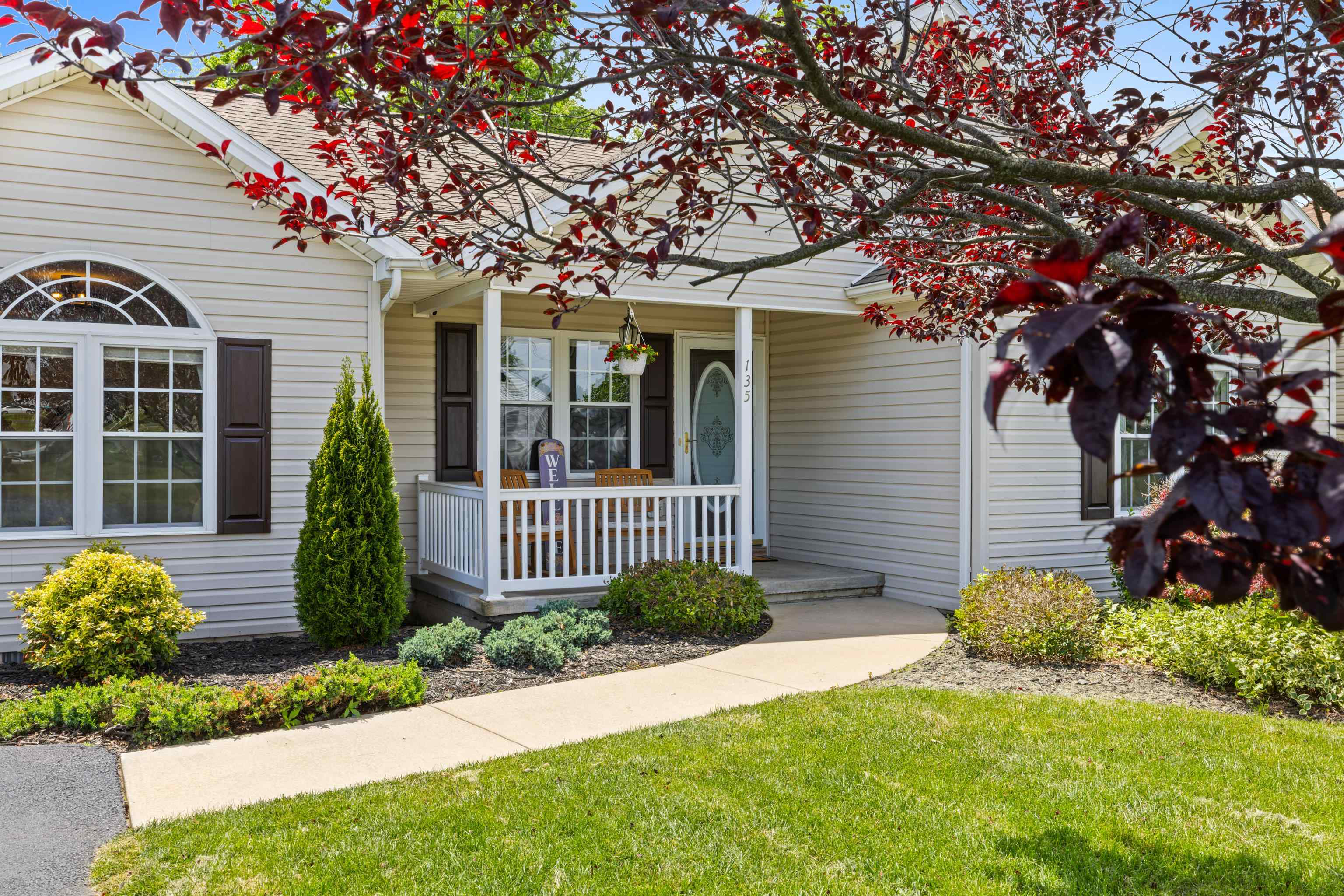135 WOODSIDE DR, WAYNESBORO, Virginia 22980, 3 Bedrooms Bedrooms, ,2 BathroomsBathrooms,Residential,135 WOODSIDE DR,678011 MLS # 678011