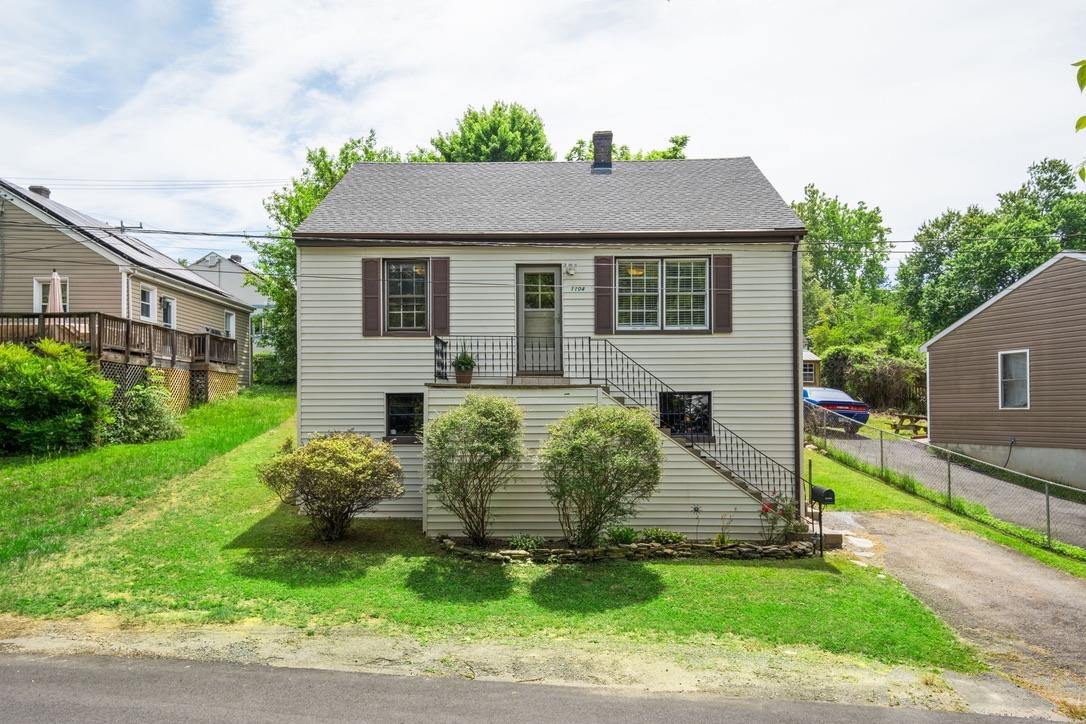 1104 WARE ST, CHARLOTTESVILLE, Virginia 22902, 4 Bedrooms Bedrooms, ,1 BathroomBathrooms,Residential,Renovated Affordable Home in Belmont,1104 WARE ST,678013 MLS # 678013