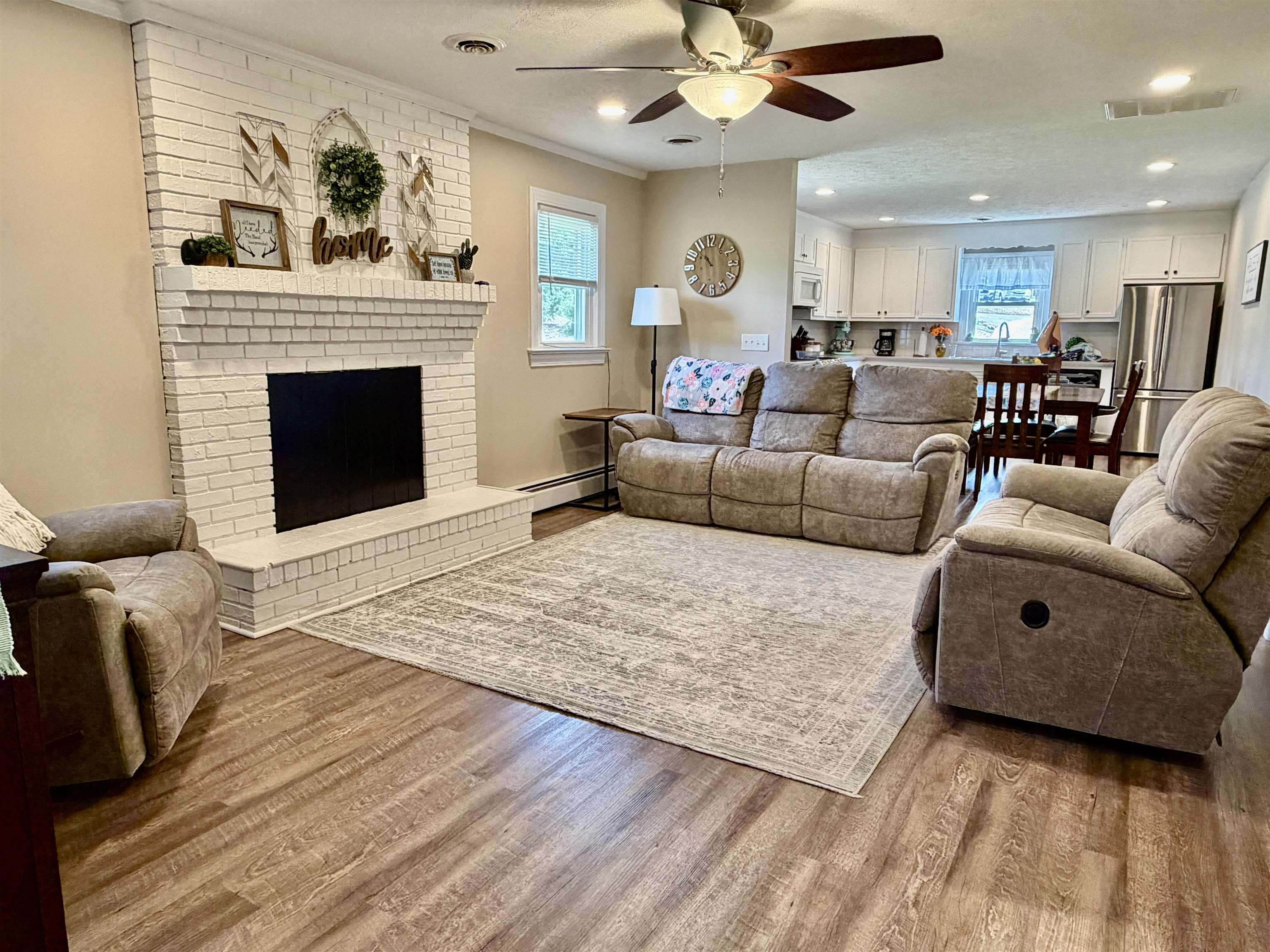 114 OLD WHITE BRIDGE RD, WAYNESBORO, Virginia 22980, 3 Bedrooms Bedrooms, ,3 BathroomsBathrooms,Residential,Charming ranch,114 OLD WHITE BRIDGE RD,678014 MLS # 678014 114 OLD WHITE BRIDGE RD, WAYNESBORO, Virginia 22980, 3 Bedrooms Bedrooms, ,3 BathroomsBathrooms,Residential,Charming ranch,114 OLD WHITE BRIDGE RD,678014 MLS # 678014