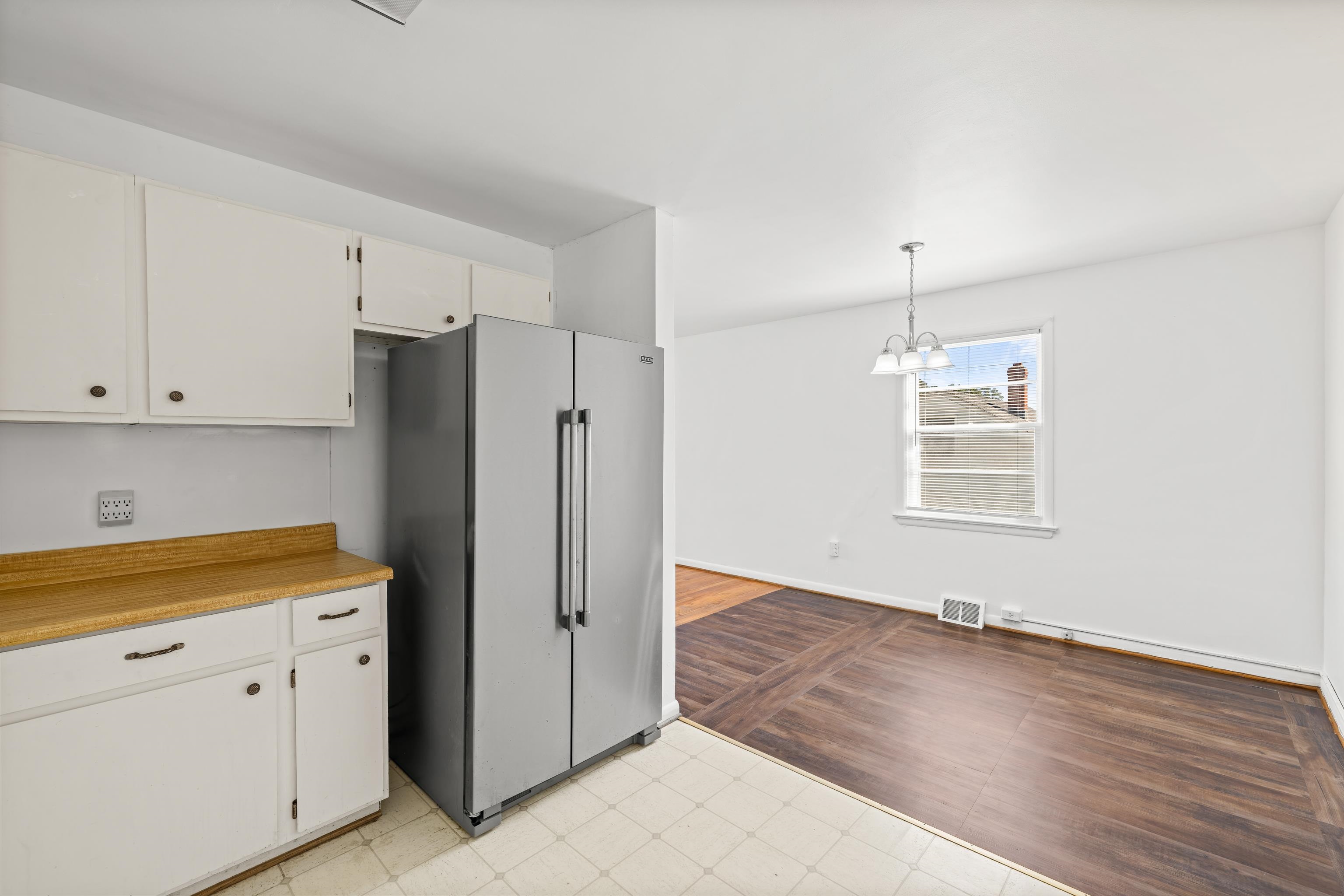 303 DEVON RD, STAUNTON, Virginia 24401, 3 Bedrooms Bedrooms, ,1 BathroomBathrooms,Residential,303 DEVON RD,678020 MLS # 678020