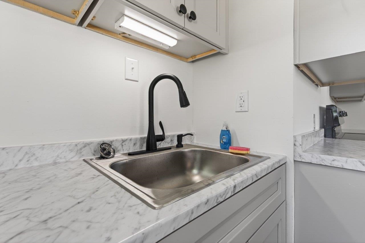 306 KELLEY ST, HARRISONBURG, Virginia 22801, 2 Bedrooms Bedrooms, ,1 BathroomBathrooms,Residential,306 KELLEY ST,678021 MLS # 678021 306 KELLEY ST, HARRISONBURG, Virginia 22801, 2 Bedrooms Bedrooms, ,1 BathroomBathrooms,Residential,306 KELLEY ST,678021 MLS # 678021