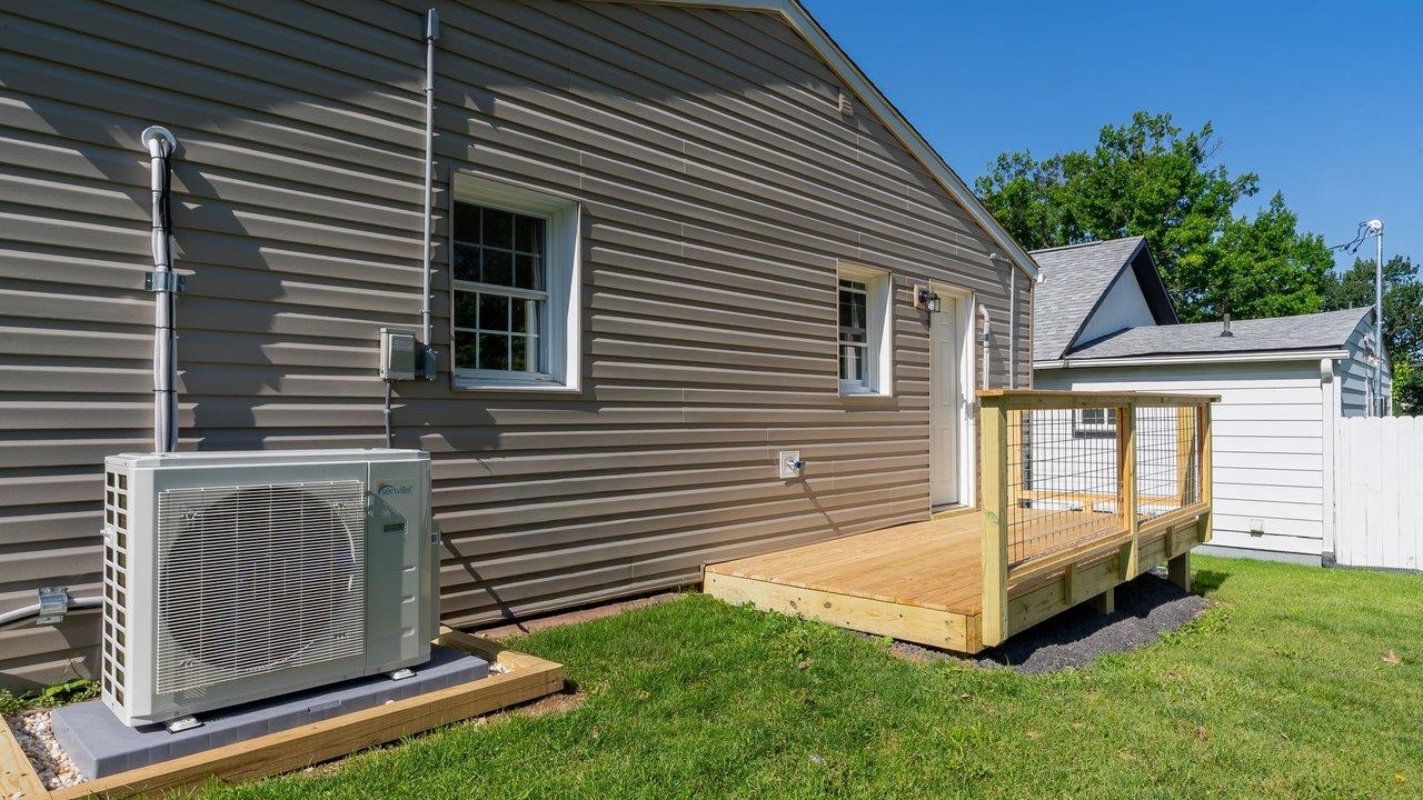 306 KELLEY ST, HARRISONBURG, Virginia 22801, 2 Bedrooms Bedrooms, ,1 BathroomBathrooms,Residential,306 KELLEY ST,678021 MLS # 678021 306 KELLEY ST, HARRISONBURG, Virginia 22801, 2 Bedrooms Bedrooms, ,1 BathroomBathrooms,Residential,306 KELLEY ST,678021 MLS # 678021