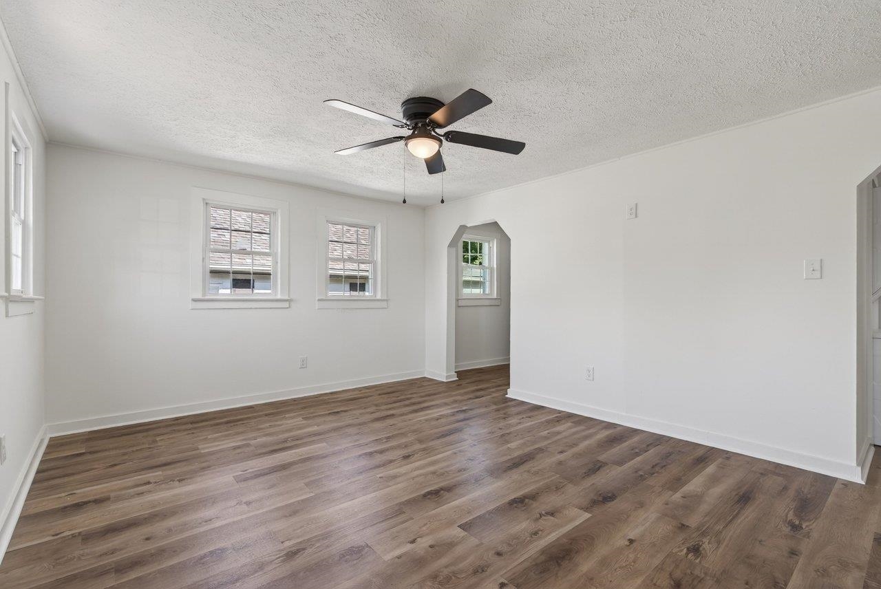 306 KELLEY ST, HARRISONBURG, Virginia 22801, 2 Bedrooms Bedrooms, ,1 BathroomBathrooms,Residential,306 KELLEY ST,678021 MLS # 678021 306 KELLEY ST, HARRISONBURG, Virginia 22801, 2 Bedrooms Bedrooms, ,1 BathroomBathrooms,Residential,306 KELLEY ST,678021 MLS # 678021