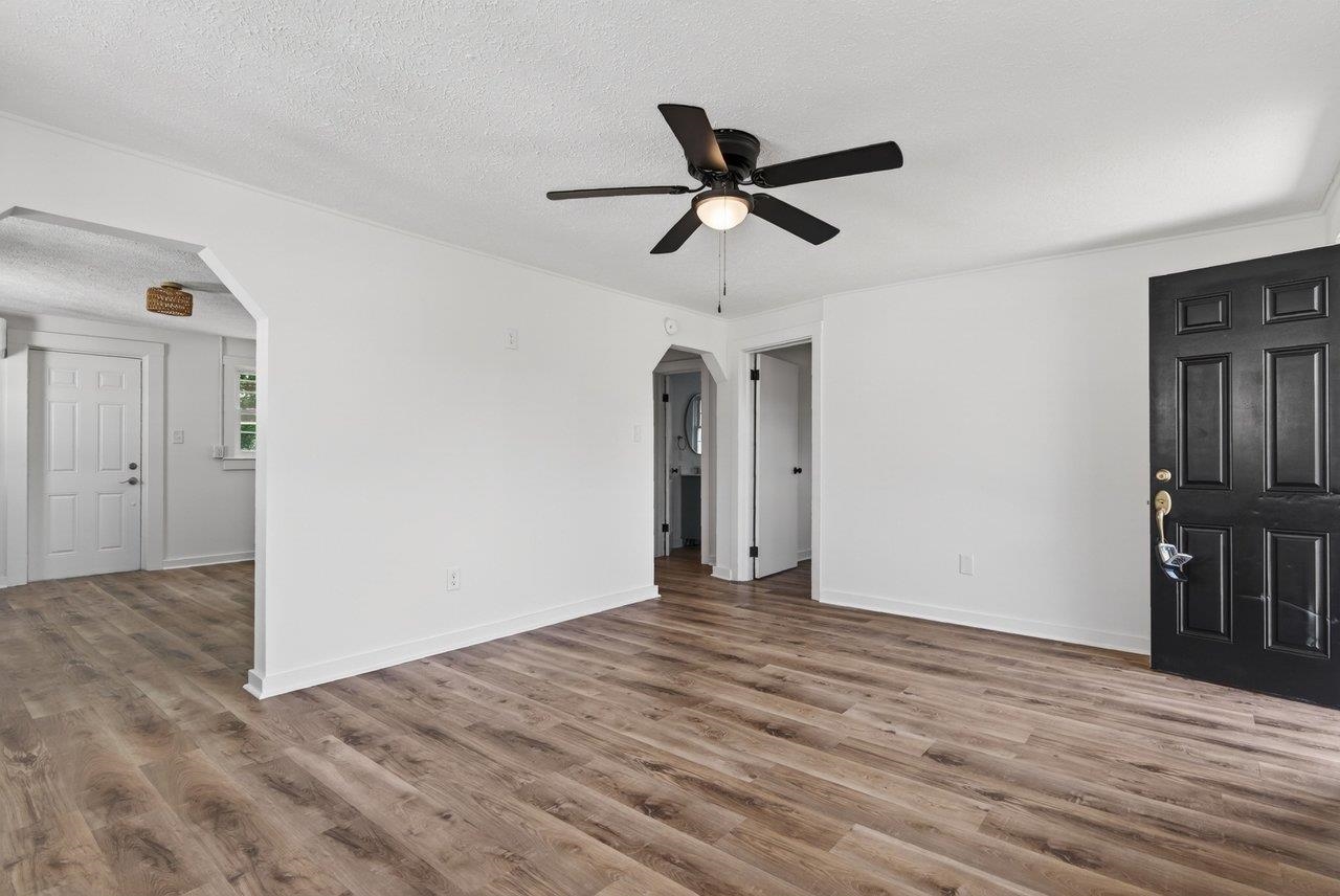 306 KELLEY ST, HARRISONBURG, Virginia 22801, 2 Bedrooms Bedrooms, ,1 BathroomBathrooms,Residential,306 KELLEY ST,678021 MLS # 678021 306 KELLEY ST, HARRISONBURG, Virginia 22801, 2 Bedrooms Bedrooms, ,1 BathroomBathrooms,Residential,306 KELLEY ST,678021 MLS # 678021