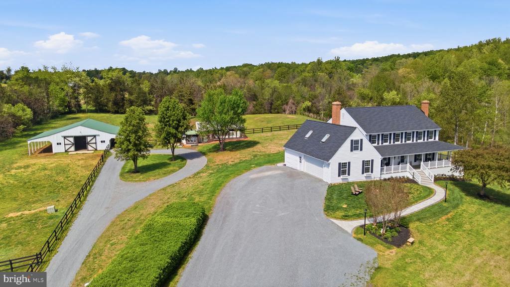 5191 BEACH RIDGE LANE, AMISSVILLE, Virginia 20106, 5 Bedrooms Bedrooms, ,3 BathroomsBathrooms,Residential,5191 BEACH RIDGE LANE,VACU2010766 MLS # VACU2010766