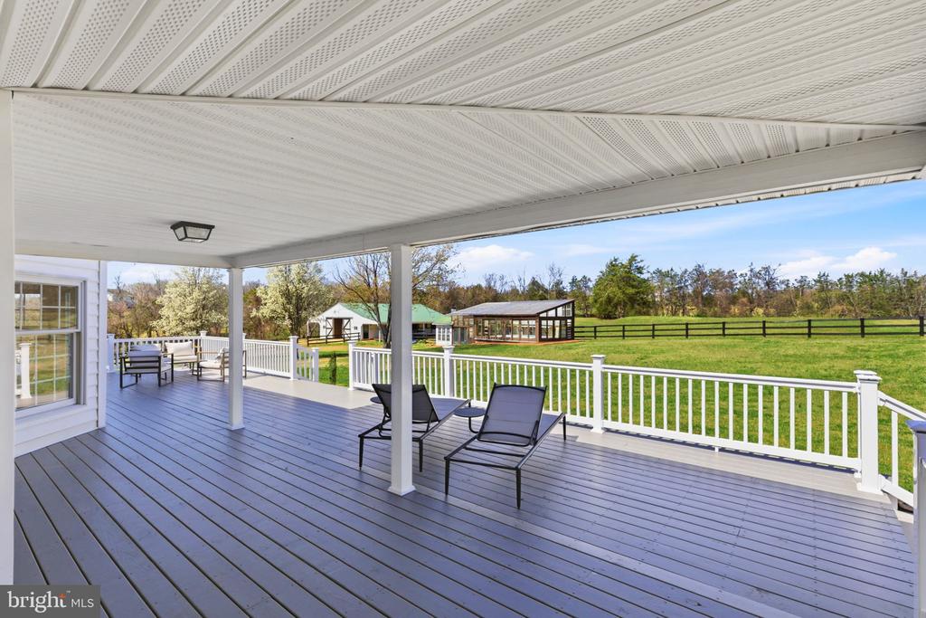 5191 BEACH RIDGE LANE, AMISSVILLE, Virginia 20106, 5 Bedrooms Bedrooms, ,3 BathroomsBathrooms,Residential,5191 BEACH RIDGE LANE,VACU2010766 MLS # VACU2010766