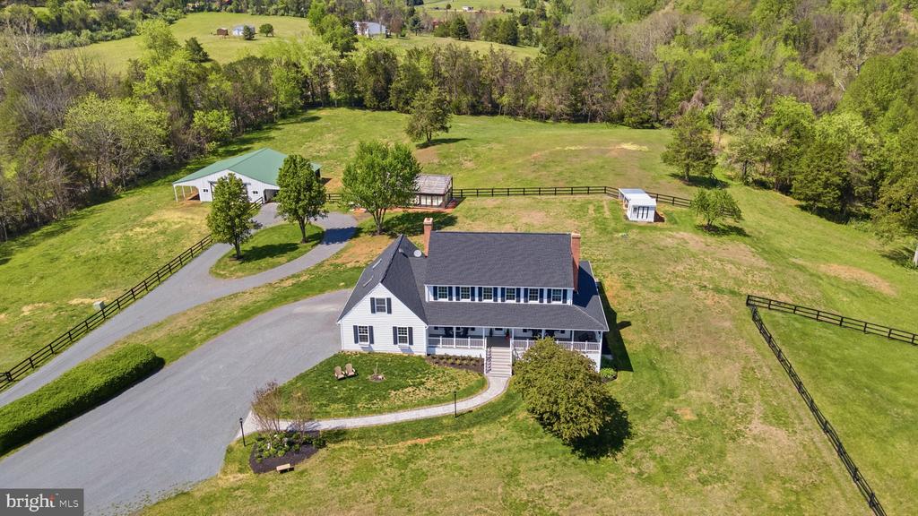 5191 BEACH RIDGE LANE, AMISSVILLE, Virginia 20106, 5 Bedrooms Bedrooms, ,3 BathroomsBathrooms,Residential,5191 BEACH RIDGE LANE,VACU2010766 MLS # VACU2010766