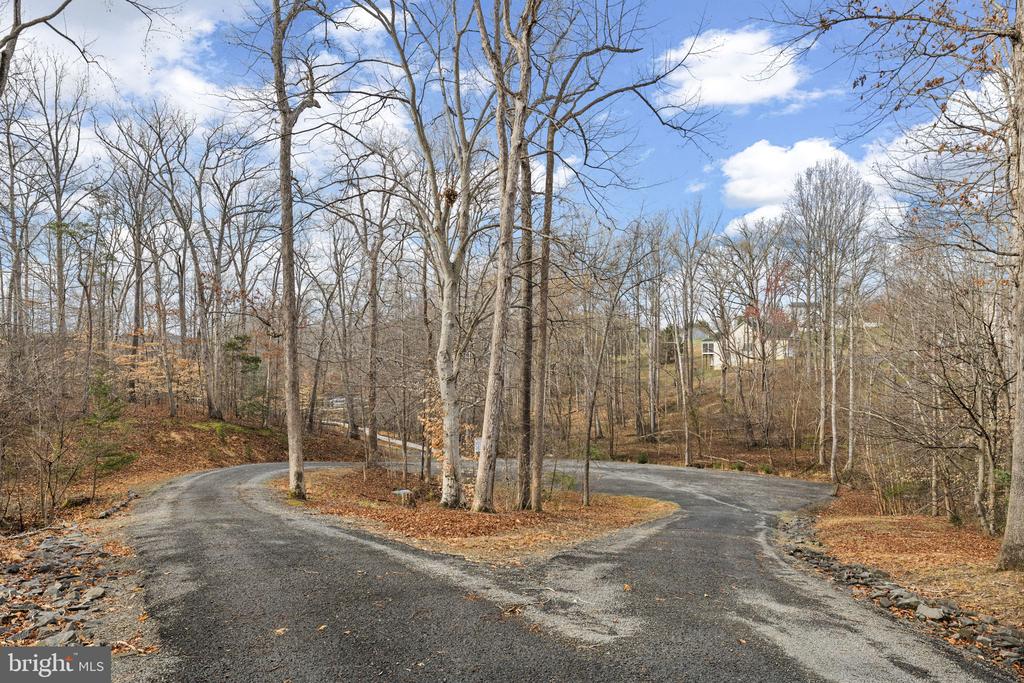 5802 WILLOW TREE CT, MINERAL, Virginia 23117, 3 Bedrooms Bedrooms, ,3 BathroomsBathrooms,Residential,5802 WILLOW TREE CT,VASP2042176 MLS # VASP2042176