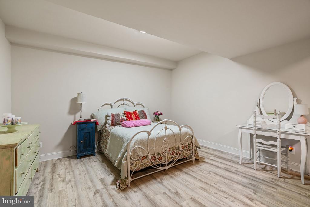 8801 GENERAL COUCHS CT, FREDERICKSBURG, Virginia 22407, 5 Bedrooms Bedrooms, ,3 BathroomsBathrooms,Residential,8801 GENERAL COUCHS CT,VASP2042394 MLS # VASP2042394
