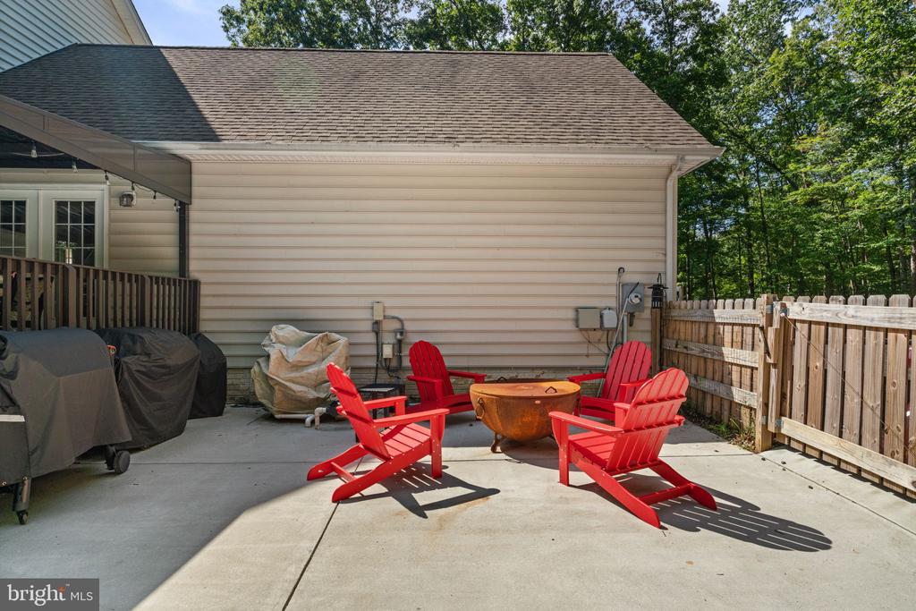 8801 GENERAL COUCHS CT, FREDERICKSBURG, Virginia 22407, 5 Bedrooms Bedrooms, ,3 BathroomsBathrooms,Residential,8801 GENERAL COUCHS CT,VASP2042394 MLS # VASP2042394