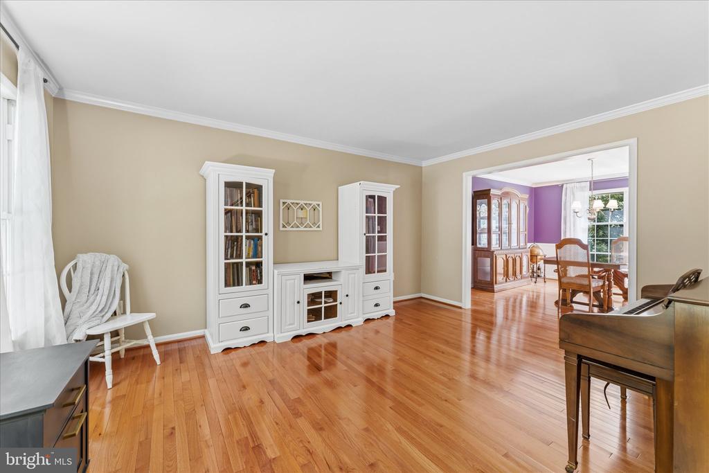 2319 WILDWOOD CIR, AMISSVILLE, Virginia 20106, 4 Bedrooms Bedrooms, ,2 BathroomsBathrooms,Residential,2319 WILDWOOD CIR,VACU2013890 MLS # VACU2013890 2319 WILDWOOD CIR, AMISSVILLE, Virginia 20106, 4 Bedrooms Bedrooms, ,2 BathroomsBathrooms,Residential,2319 WILDWOOD CIR,VACU2013890 MLS # VACU2013890