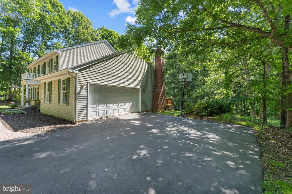 2319 WILDWOOD CIR, AMISSVILLE, Virginia 20106, 4 Bedrooms Bedrooms, ,2 BathroomsBathrooms,Residential,2319 WILDWOOD CIR,VACU2013890 MLS # VACU2013890 2319 WILDWOOD CIR, AMISSVILLE, Virginia 20106, 4 Bedrooms Bedrooms, ,2 BathroomsBathrooms,Residential,2319 WILDWOOD CIR,VACU2013890 MLS # VACU2013890