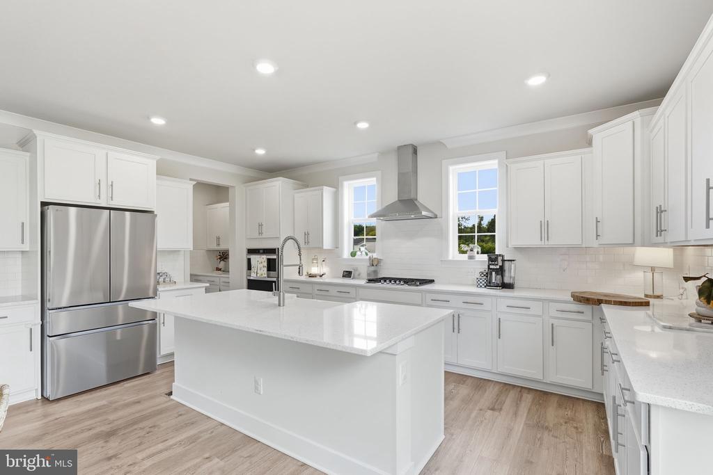 3451 WOODED RUN DR, BROAD RUN, Virginia 20137, 5 Bedrooms Bedrooms, ,4 BathroomsBathrooms,Residential,3451 WOODED RUN DR,VAFQ2022336 MLS # VAFQ2022336