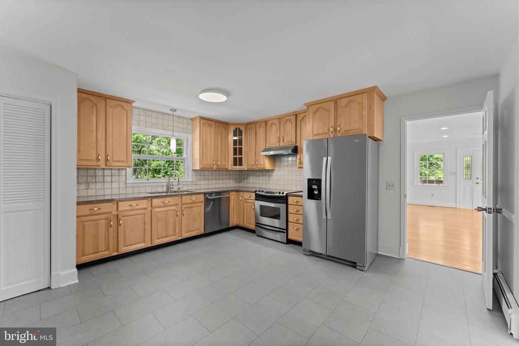 6989 FREDERICKSBURG RD, BARBOURSVILLE, Virginia 22923, 5 Bedrooms Bedrooms, ,3 BathroomsBathrooms,Residential,6989 FREDERICKSBURG RD,VAGR2000874 MLS # VAGR2000874