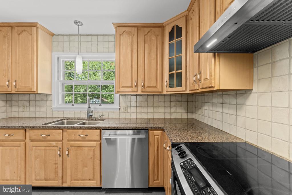 6989 FREDERICKSBURG RD, BARBOURSVILLE, Virginia 22923, 5 Bedrooms Bedrooms, ,3 BathroomsBathrooms,Residential,6989 FREDERICKSBURG RD,VAGR2000874 MLS # VAGR2000874