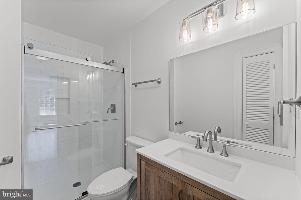 6989 FREDERICKSBURG RD, BARBOURSVILLE, Virginia 22923, 5 Bedrooms Bedrooms, ,3 BathroomsBathrooms,Residential,6989 FREDERICKSBURG RD,VAGR2000874 MLS # VAGR2000874