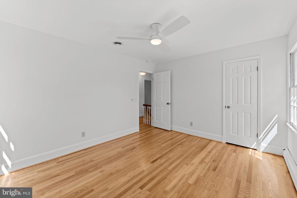 6989 FREDERICKSBURG RD, BARBOURSVILLE, Virginia 22923, 5 Bedrooms Bedrooms, ,3 BathroomsBathrooms,Residential,6989 FREDERICKSBURG RD,VAGR2000874 MLS # VAGR2000874