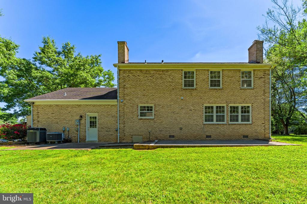 6989 FREDERICKSBURG RD, BARBOURSVILLE, Virginia 22923, 5 Bedrooms Bedrooms, ,3 BathroomsBathrooms,Residential,6989 FREDERICKSBURG RD,VAGR2000874 MLS # VAGR2000874