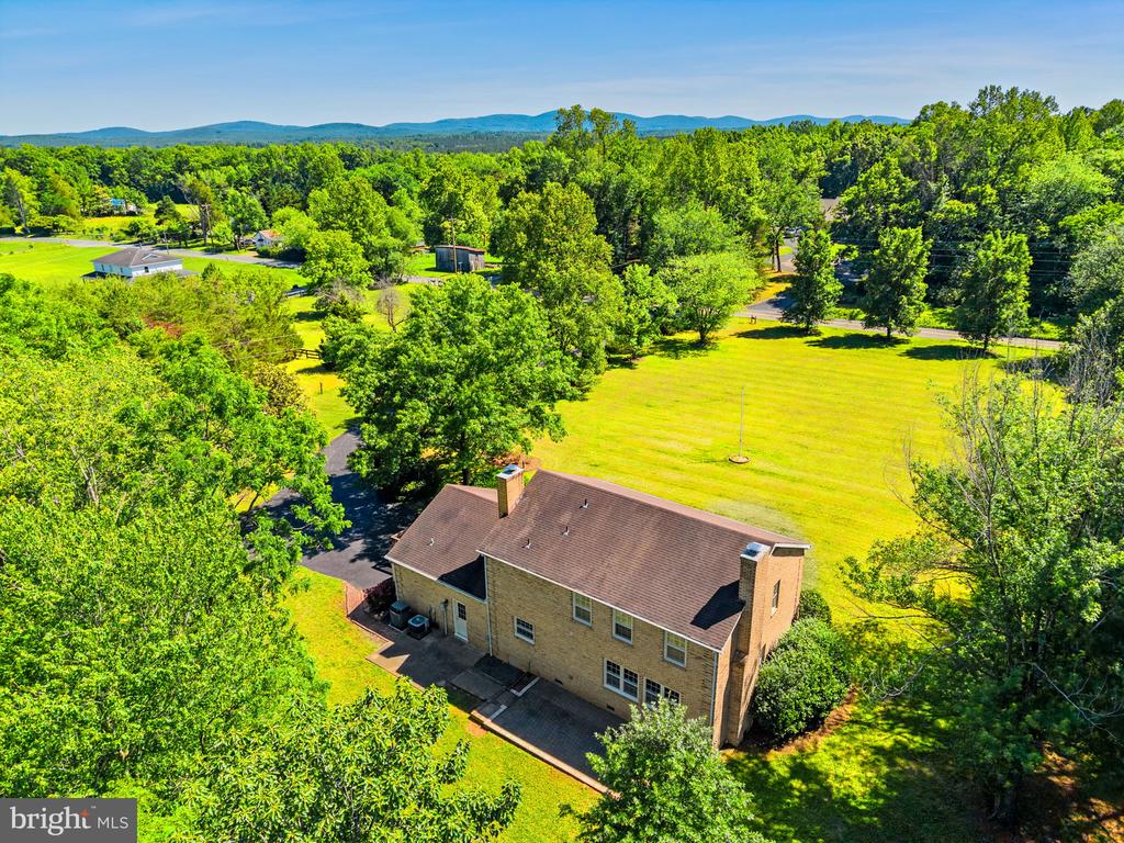 6989 FREDERICKSBURG RD, BARBOURSVILLE, Virginia 22923, 5 Bedrooms Bedrooms, ,3 BathroomsBathrooms,Residential,6989 FREDERICKSBURG RD,VAGR2000874 MLS # VAGR2000874