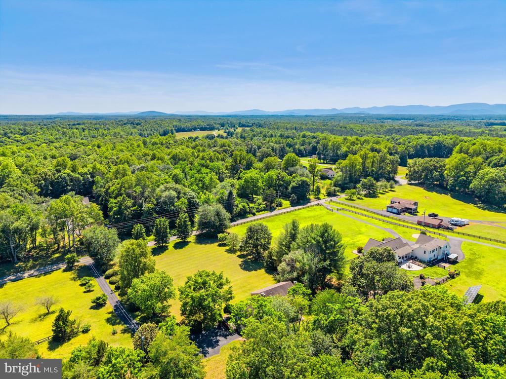 6989 FREDERICKSBURG RD, BARBOURSVILLE, Virginia 22923, 5 Bedrooms Bedrooms, ,3 BathroomsBathrooms,Residential,6989 FREDERICKSBURG RD,VAGR2000874 MLS # VAGR2000874