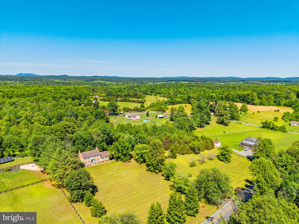 6989 FREDERICKSBURG RD, BARBOURSVILLE, Virginia 22923, 5 Bedrooms Bedrooms, ,3 BathroomsBathrooms,Residential,6989 FREDERICKSBURG RD,VAGR2000874 MLS # VAGR2000874