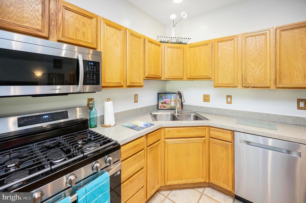 203 LIMESTONE LN, LOCUST GROVE, Virginia 22508, 5 Bedrooms Bedrooms, ,3 BathroomsBathrooms,Residential,203 LIMESTONE LN,VAOR2013942 MLS # VAOR2013942 203 LIMESTONE LN, LOCUST GROVE, Virginia 22508, 5 Bedrooms Bedrooms, ,3 BathroomsBathrooms,Residential,203 LIMESTONE LN,VAOR2013942 MLS # VAOR2013942