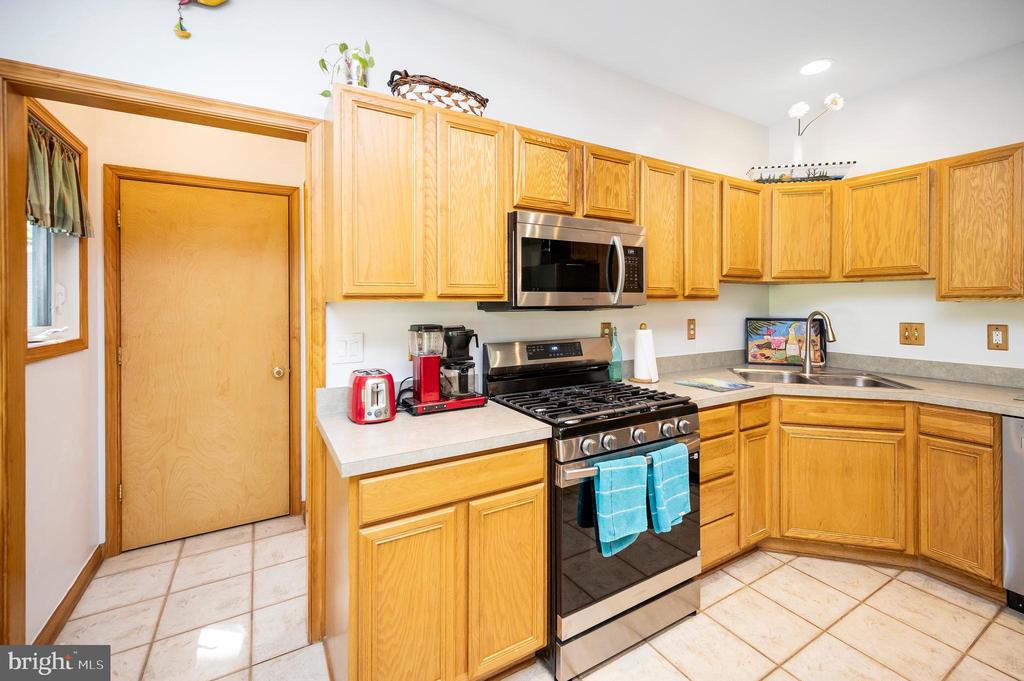 203 LIMESTONE LN, LOCUST GROVE, Virginia 22508, 5 Bedrooms Bedrooms, ,3 BathroomsBathrooms,Residential,203 LIMESTONE LN,VAOR2013942 MLS # VAOR2013942 203 LIMESTONE LN, LOCUST GROVE, Virginia 22508, 5 Bedrooms Bedrooms, ,3 BathroomsBathrooms,Residential,203 LIMESTONE LN,VAOR2013942 MLS # VAOR2013942