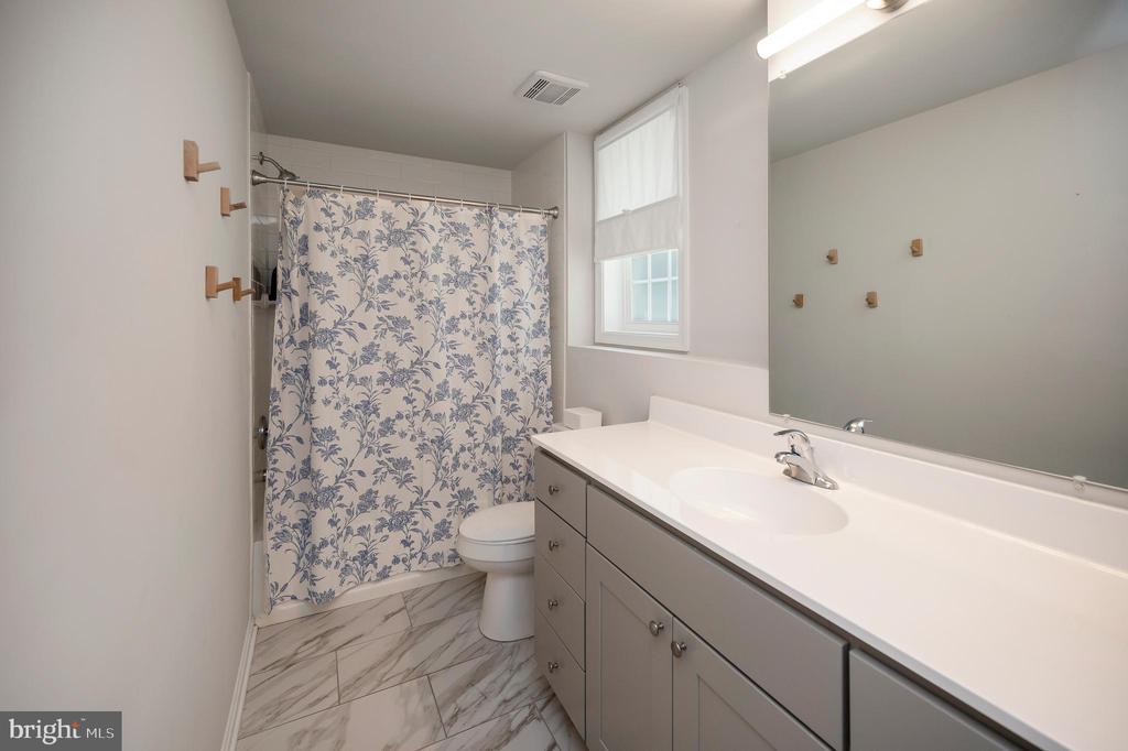 708 EASTOVER PKWY, LOCUST GROVE, Virginia 22508, 4 Bedrooms Bedrooms, ,3 BathroomsBathrooms,Residential,708 EASTOVER PKWY,VAOR2014226 MLS # VAOR2014226 708 EASTOVER PKWY, LOCUST GROVE, Virginia 22508, 4 Bedrooms Bedrooms, ,3 BathroomsBathrooms,Residential,708 EASTOVER PKWY,VAOR2014226 MLS # VAOR2014226
