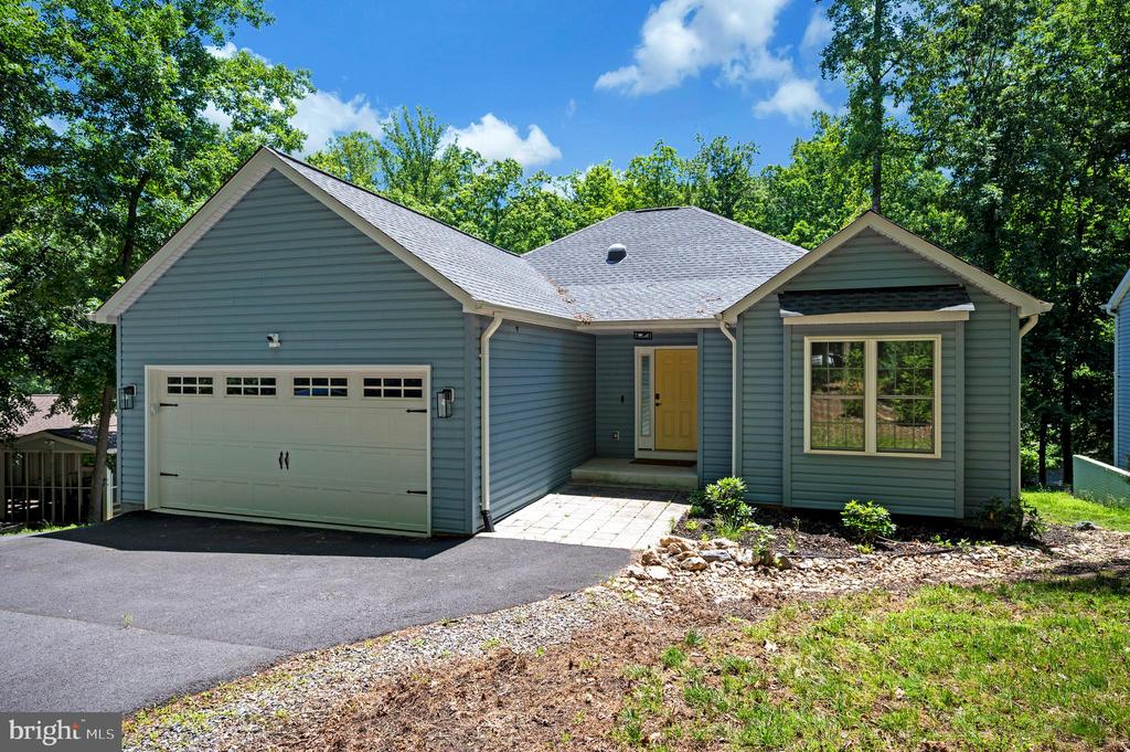 708 EASTOVER PKWY, LOCUST GROVE, Virginia 22508, 4 Bedrooms Bedrooms, ,3 BathroomsBathrooms,Residential,708 EASTOVER PKWY,VAOR2014226 MLS # VAOR2014226 708 EASTOVER PKWY, LOCUST GROVE, Virginia 22508, 4 Bedrooms Bedrooms, ,3 BathroomsBathrooms,Residential,708 EASTOVER PKWY,VAOR2014226 MLS # VAOR2014226