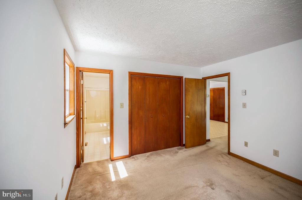 34991 CONSTITUTION HWY, LOCUST GROVE, Virginia 22508, 3 Bedrooms Bedrooms, ,2 BathroomsBathrooms,Residential,34991 CONSTITUTION HWY,VAOR2014326 MLS # VAOR2014326 34991 CONSTITUTION HWY, LOCUST GROVE, Virginia 22508, 3 Bedrooms Bedrooms, ,2 BathroomsBathrooms,Residential,34991 CONSTITUTION HWY,VAOR2014326 MLS # VAOR2014326