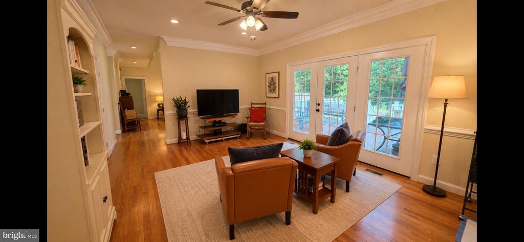 6743 BREEZY DR, WARRENTON, Virginia 20187, 4 Bedrooms Bedrooms, ,4 BathroomsBathrooms,Residential,6743 BREEZY DR,VAFQ2022394 MLS # VAFQ2022394