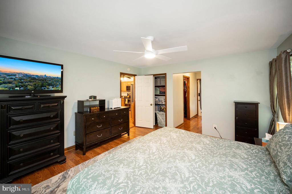 124 REPUBLIC AVE, LOCUST GROVE, Virginia 22508, 3 Bedrooms Bedrooms, ,2 BathroomsBathrooms,Residential,124 REPUBLIC AVE,VAOR2014222 MLS # VAOR2014222