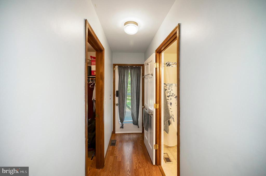 124 REPUBLIC AVE, LOCUST GROVE, Virginia 22508, 3 Bedrooms Bedrooms, ,2 BathroomsBathrooms,Residential,124 REPUBLIC AVE,VAOR2014222 MLS # VAOR2014222