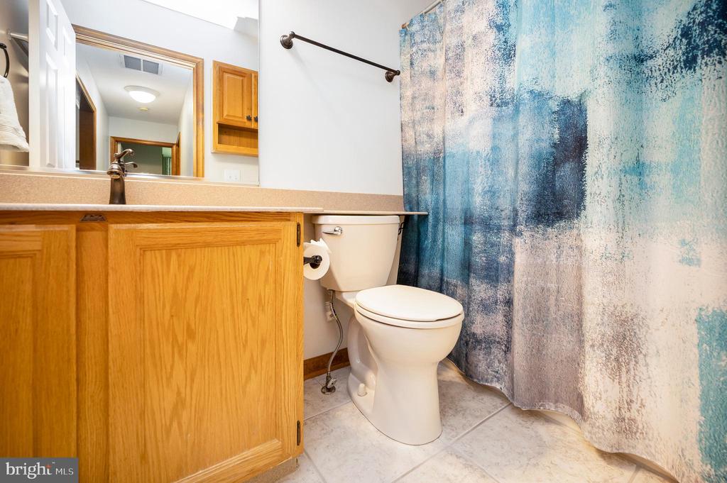 124 REPUBLIC AVE, LOCUST GROVE, Virginia 22508, 3 Bedrooms Bedrooms, ,2 BathroomsBathrooms,Residential,124 REPUBLIC AVE,VAOR2014222 MLS # VAOR2014222
