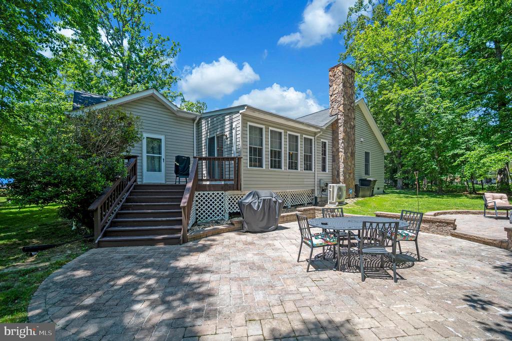 124 REPUBLIC AVE, LOCUST GROVE, Virginia 22508, 3 Bedrooms Bedrooms, ,2 BathroomsBathrooms,Residential,124 REPUBLIC AVE,VAOR2014222 MLS # VAOR2014222