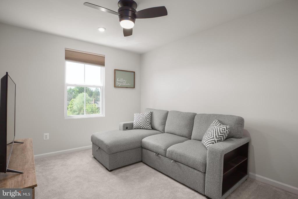 2616 HIGH POINT DR, CULPEPER, Virginia 22701, 4 Bedrooms Bedrooms, ,2 BathroomsBathrooms,Residential,2616 HIGH POINT DR,VACU2013912 MLS # VACU2013912